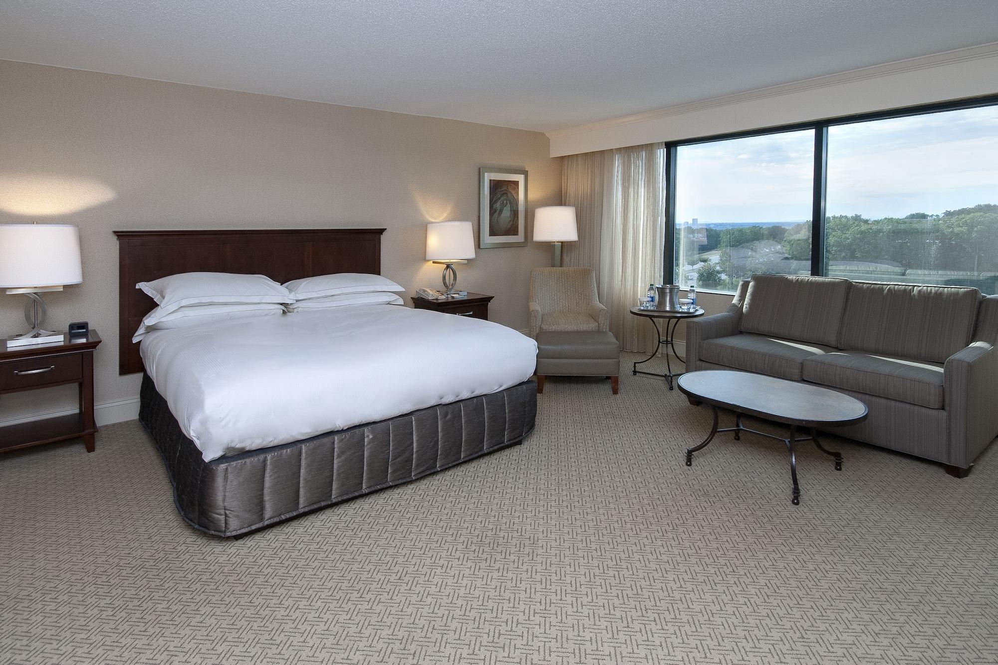 Hilton Greenville Exterior foto
