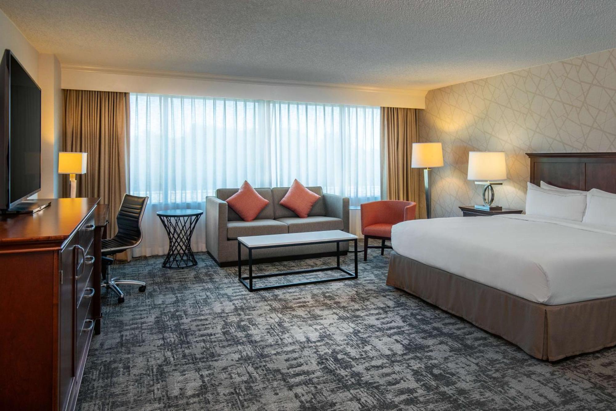 Hilton Greenville Exterior foto